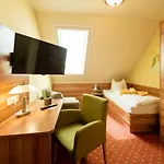 Casa de hóspedes Zum Steinhof 3*