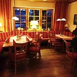 Zum Steinhof Casa de hóspedes 3*