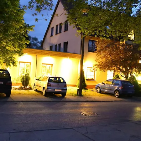 בית הארחה Zum Steinhof