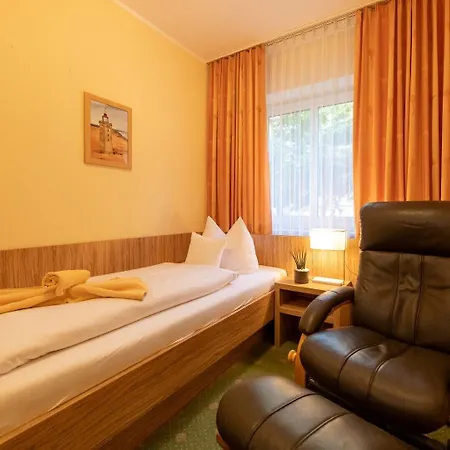 Zum Steinhof Penzion 3*