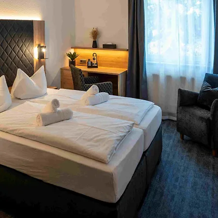 Zum Steinhof Penzion 3*